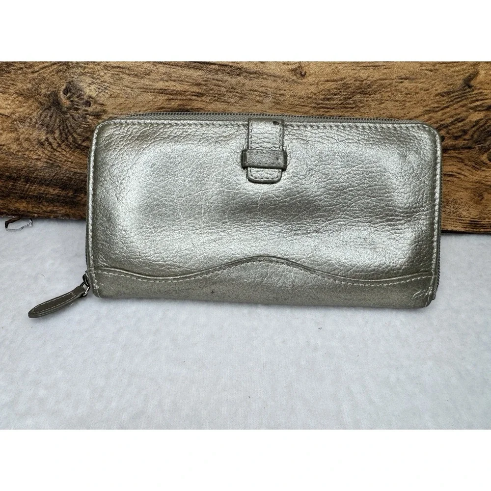 Tignanello‎ Silver Metallic Leather Zipper Wallet